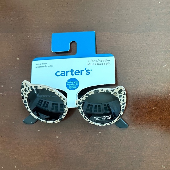 Carters infant swim suit, hat and glases - Picture 3 of 3